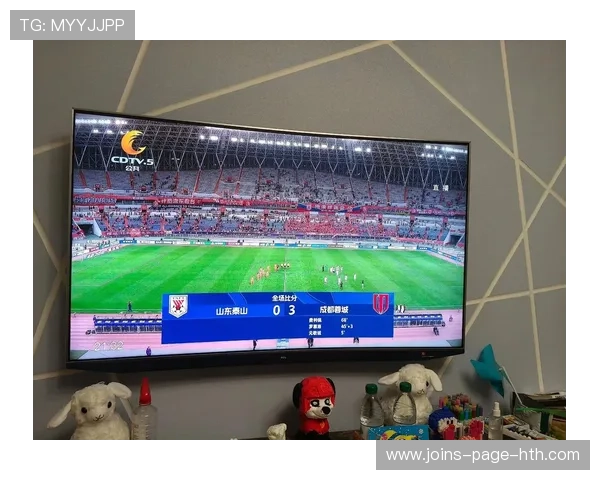 费利佩接罗慕洛传中头球破网，成都蓉城热身赛2比0获胜